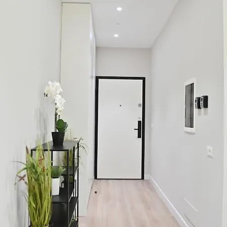 Galerias 1 Central Tirana, Self Check-in Apartment *