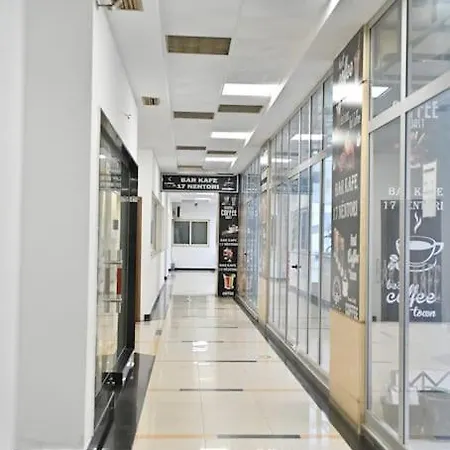 Galerias 1 Central Tirana, Self Check-in 公寓