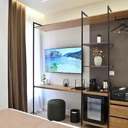 Galerias 1 Central Tirana, Self Check-in 地拉那