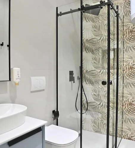 Galerias 1 Central Tirana, Self Check-in Apartment